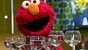 Elmo spielt auf Gläsern © NDR Foto: screenshot