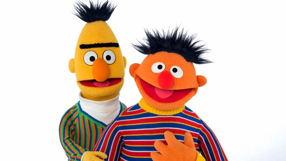 Ernie und Bert © NDR/Thorsten Jander Foto: Thorsten Jander