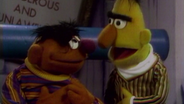 Ernie und Bert © NDR/Sesame Workshop Foto: screenshot