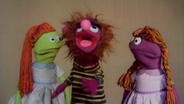 Figuren der Sesamstraße singen das Lied "Mah Na Mah Na" © NDR / Sesame Workshop 